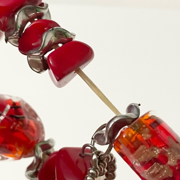 Red Beaded Stretch Bracelet Silver Tone Charms - Picture 7 of 14